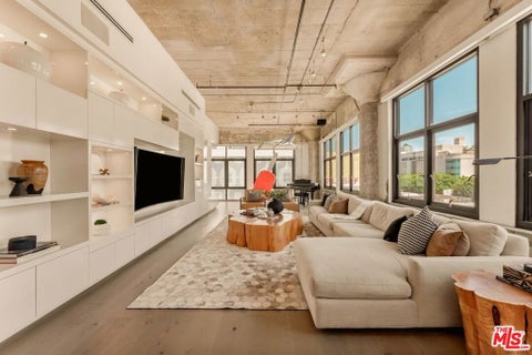 Photo of 330 W 11th Street #401 & 402, Los Angeles, CA 90015 (MLS # 26875825)