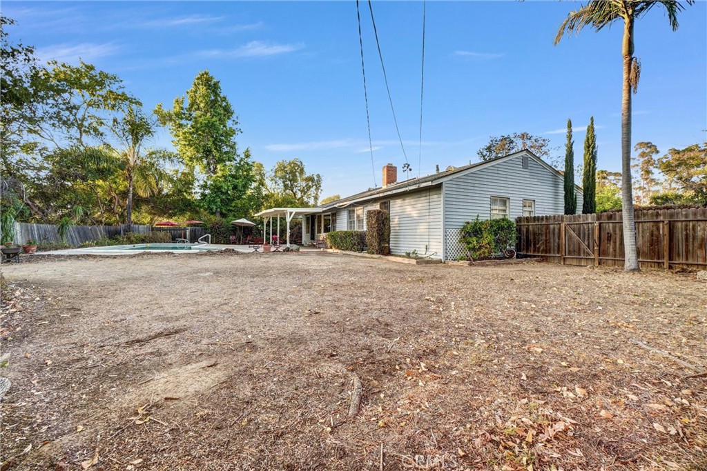 1505 N Highland