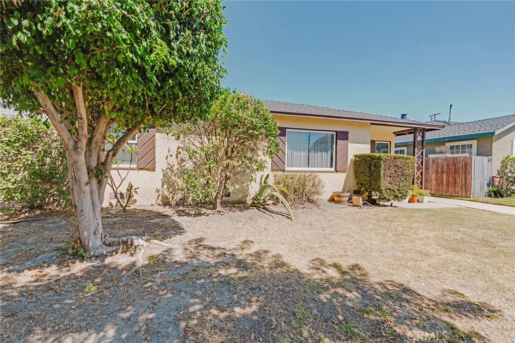 6160 Pepperwood