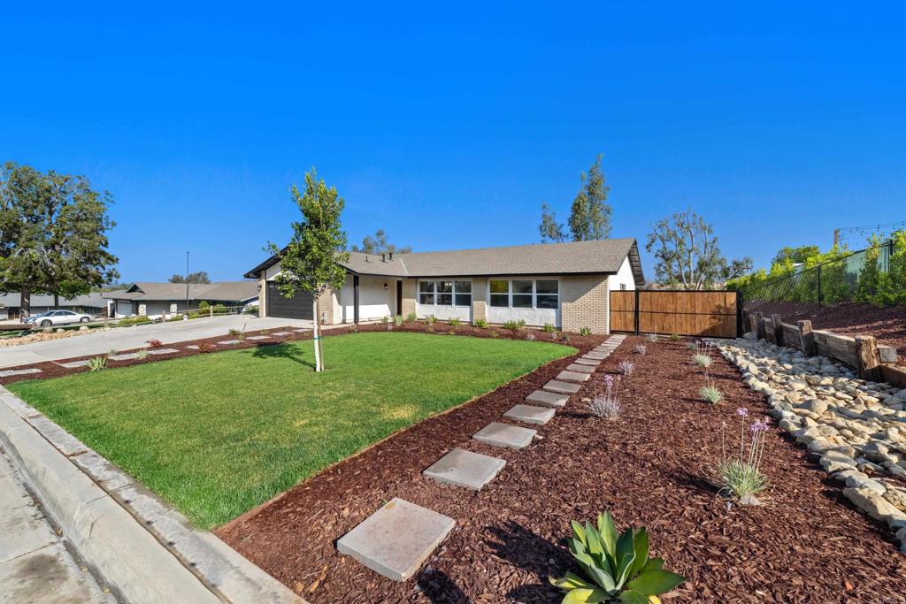 8167 Bridal Path Cir