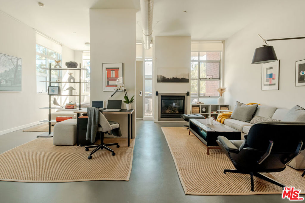 Properties 3 1912 Broadway 109