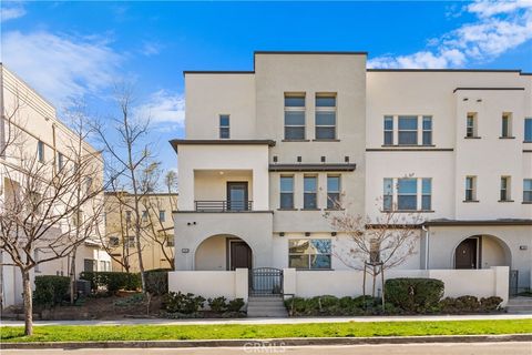 Photo of 188 Fixie, Irvine, CA 92618 (MLS # OC25256109)