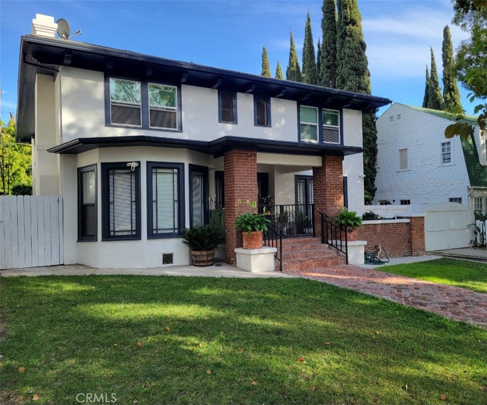 1434 N Genesee Avenue, Los Angeles CA 90046