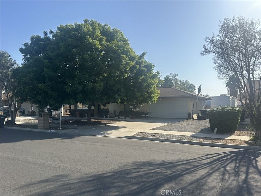 Welcome to this beauty located in a very quiet and tranquil community away from the buzzle of the city.  This is a 2 bedroom and 2 bath home with a bonus room and rv space for all your needs.  Did i also mention no HOA?  and not in a senior community.  Come and check this home out it can be yours soon!