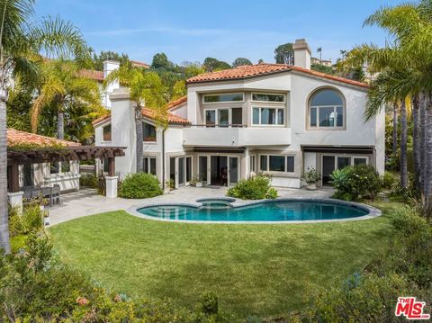 Photo of 1445 Cuesta Linda Dr, Pacific Palisades, CA 90272 (MLS # 26782595)