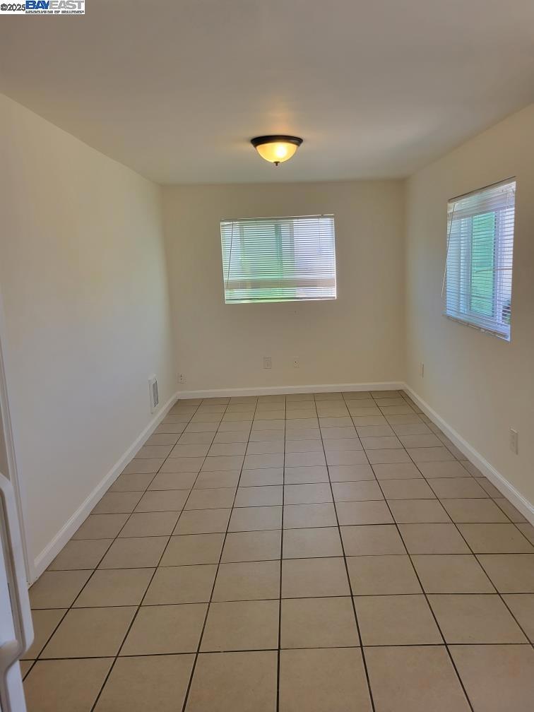 SAN LEANDRO BRDR - Residential