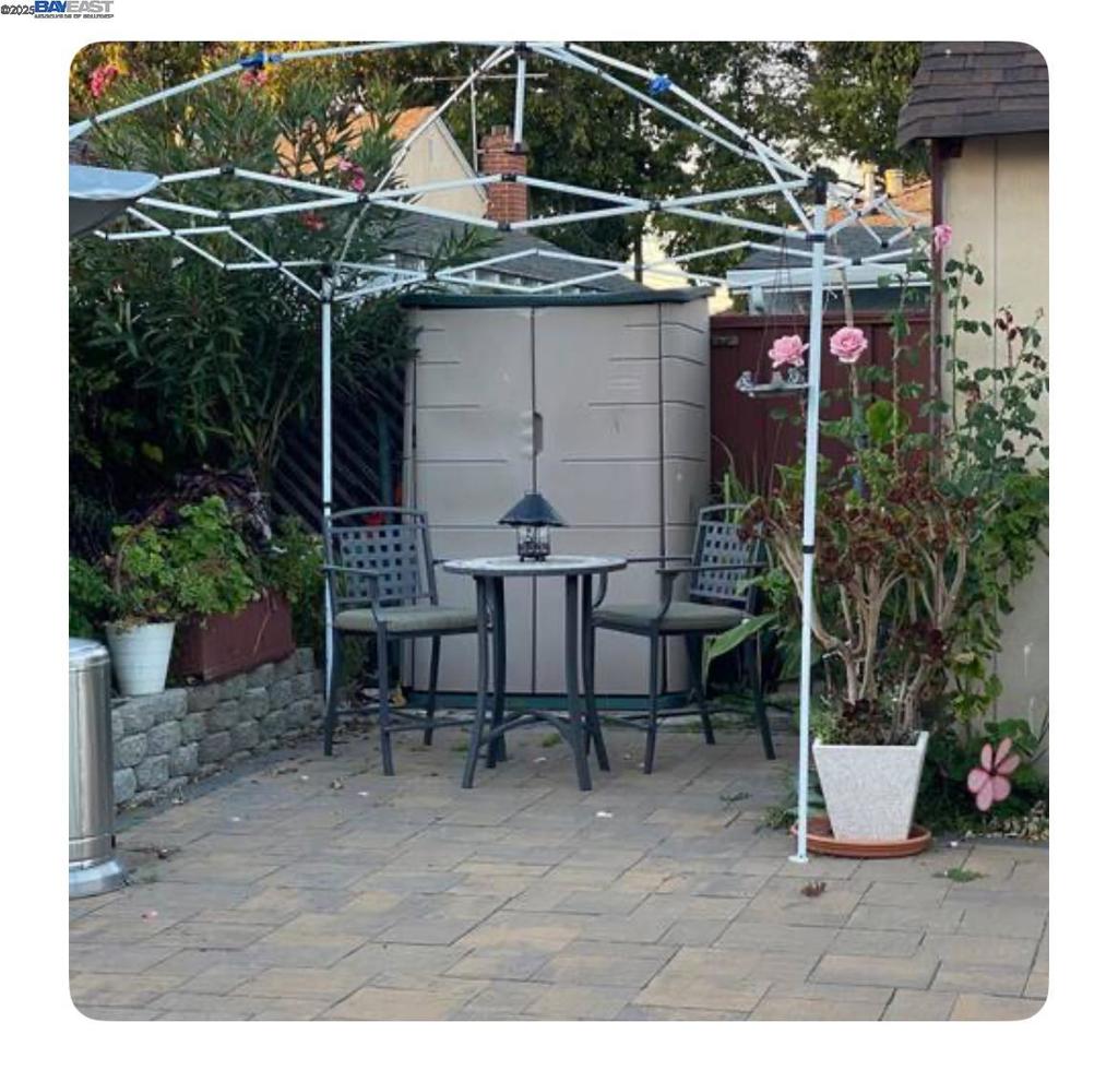 SAN LEANDRO BRDR - Residential