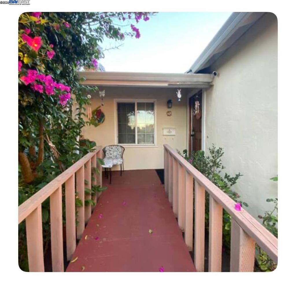 SAN LEANDRO BRDR - Residential