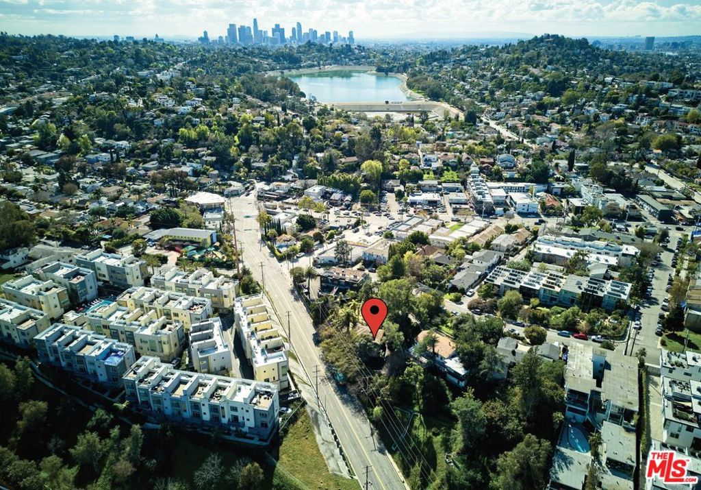 2829 Waverly Drive