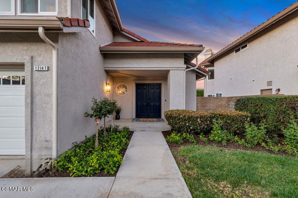 Photo of 12147 Alder Grove Street, Moorpark, CA 93021 (MLS # 226001370)