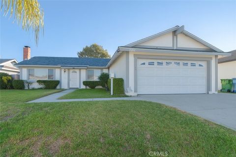 9202 Dickens Circle Westminster CA 92683