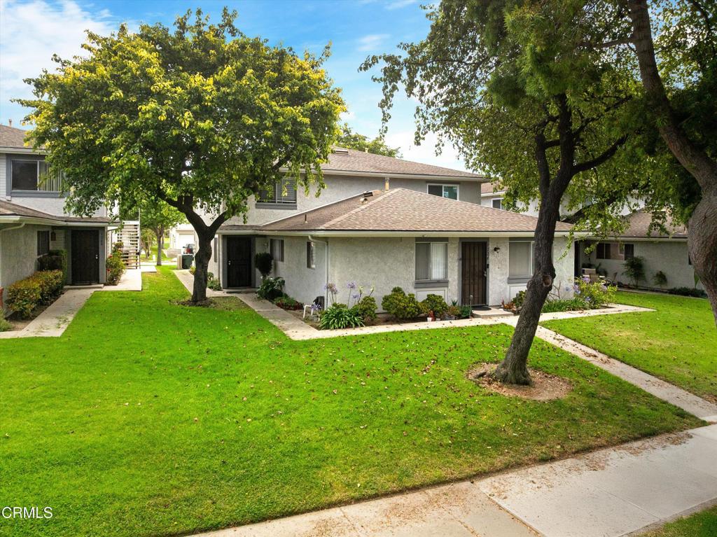 Wonderful 2 bedroom 1 bathroom remodelded home. Upgraded kitchen includes cabnitery, granite counters, and newer appliances. A remodled bathroom with LED mirrior and new shower tiles. The association pool is close to the unit. Low association dues $310/month which include water, trash, insurance, and pool ground maintenance. Located minutes away from Ventura Gateway shopping center.