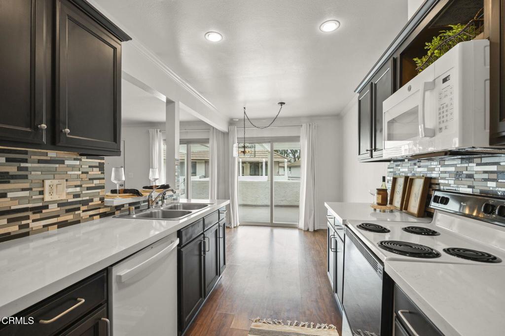 Village Green-725 - Residential