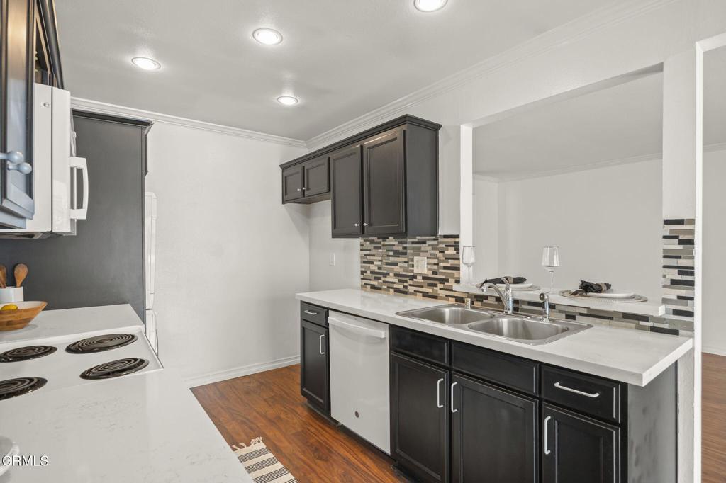 Village Green-725 - Residential