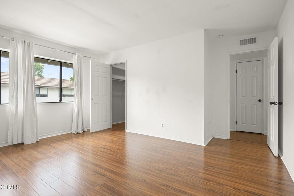 Village Green-725 - Residential