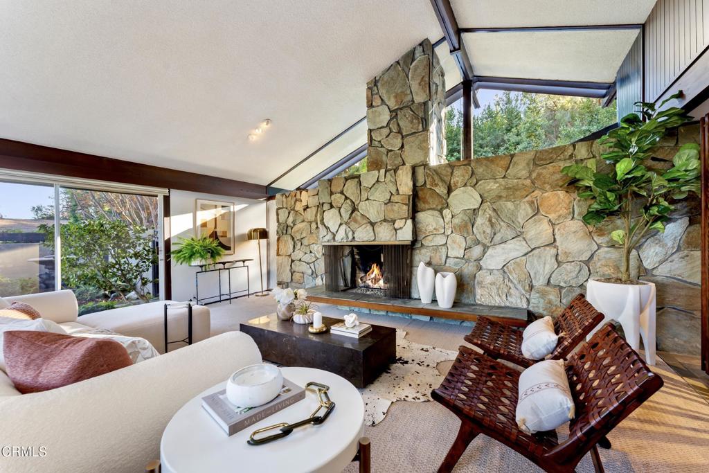 1345 Carnarvon Drive