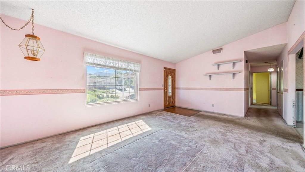 Photo of 59 Cindy Ave, Newbury Park, CA 91320 (MLS # SR26041925)