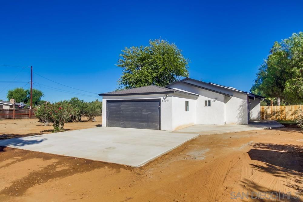 Ramona - Residential