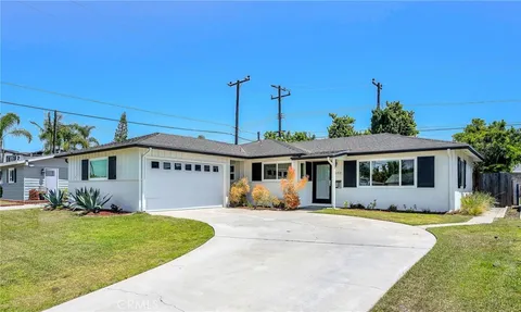3132 Samoa Pl, Costa Mesa, CA 92626 - MLS#: PV26095020