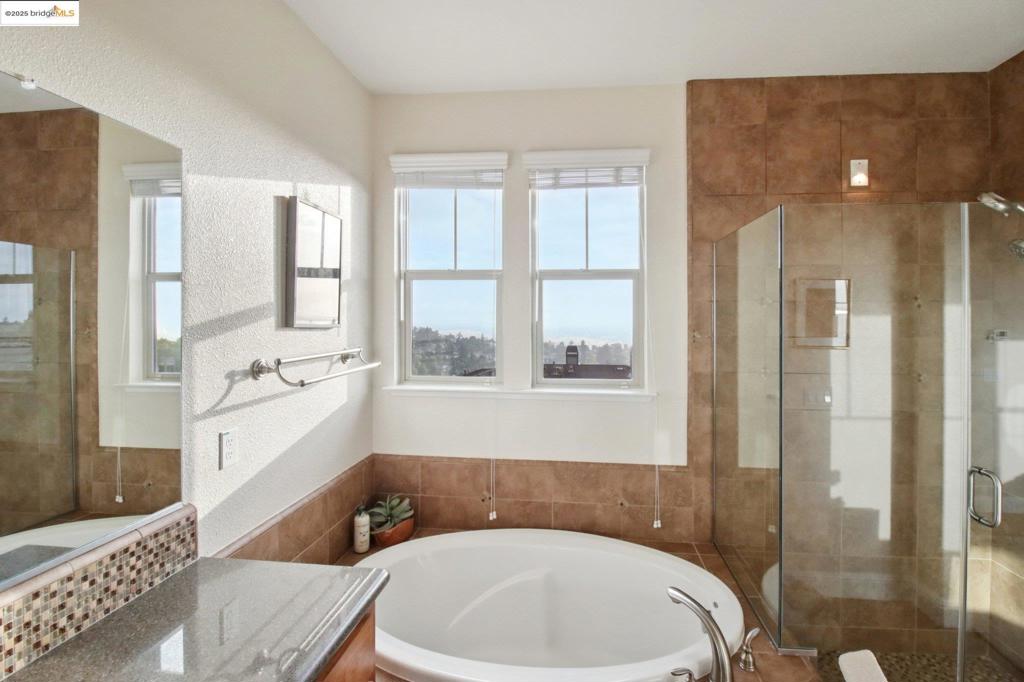 OAKLAND HILLS - Residential