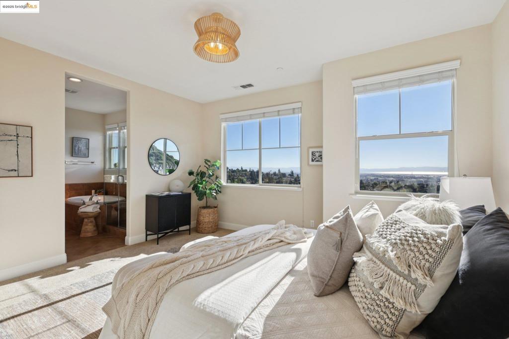 OAKLAND HILLS - Residential