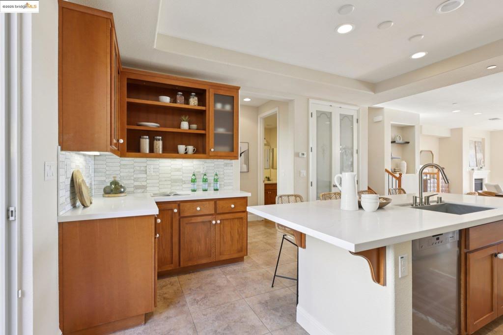 OAKLAND HILLS - Residential