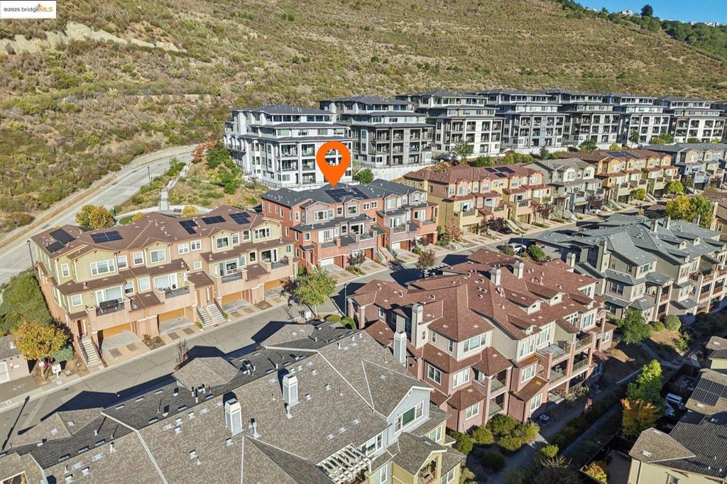 OAKLAND HILLS - Residential