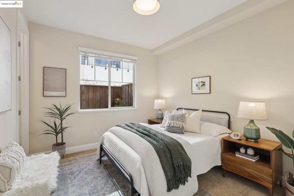 OAKLAND HILLS - Residential