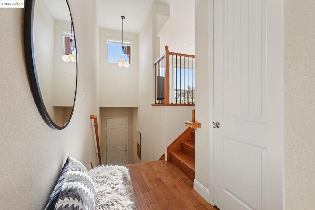 OAKLAND HILLS - Residential