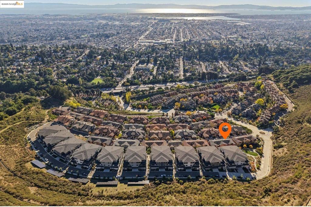 OAKLAND HILLS - Residential