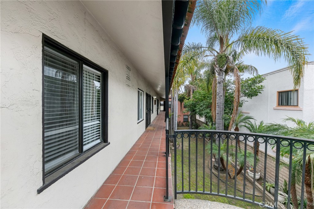 Downtown (DT) - Residential Income