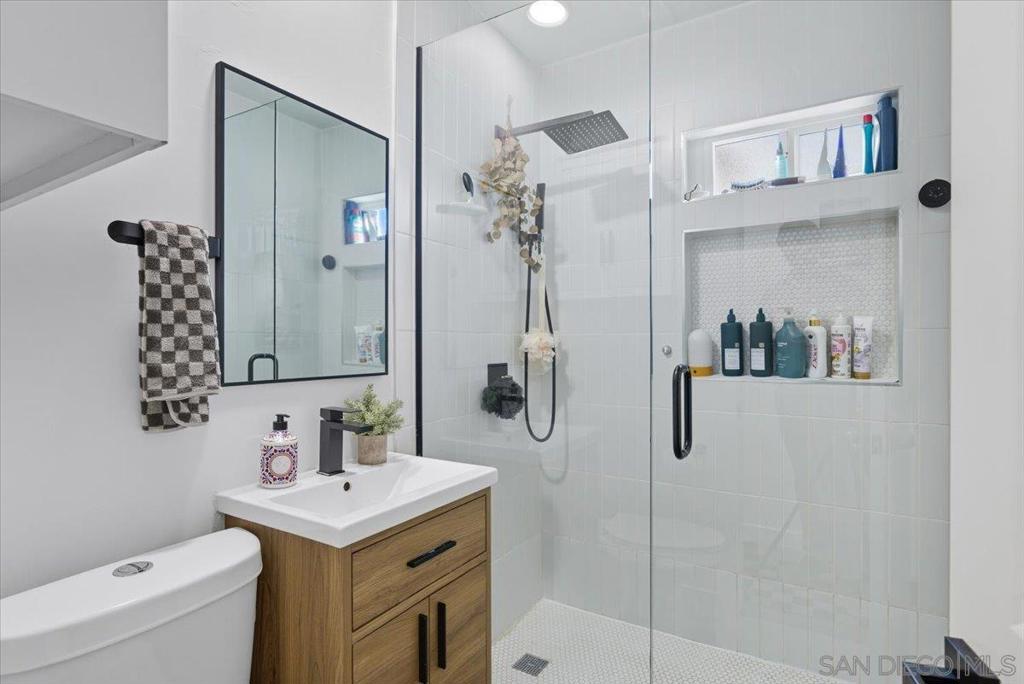 Clairemont - Residential Income