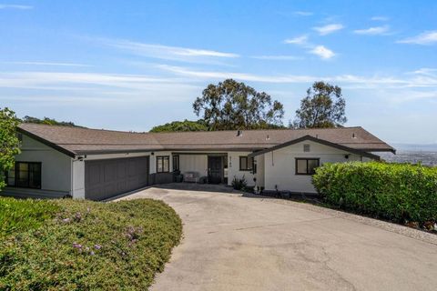 Photo of 5160 Old Redwood Road, Oakland, CA 94619 (MLS # ML82047295)