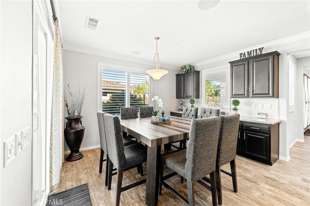 Riverside, California, 92504, United States, 6 Bedrooms Bedrooms, ,4 BathroomsBathrooms,Residential,Active,2028544