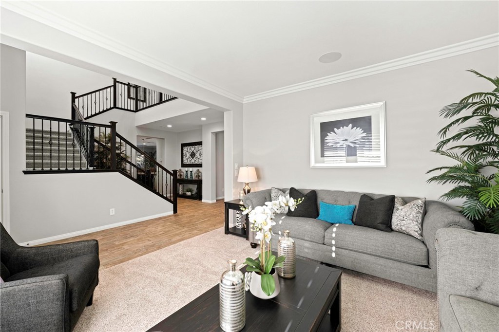 Riverside, California, 92504, United States, 6 Bedrooms Bedrooms, ,4 BathroomsBathrooms,Residential,Active,2028544