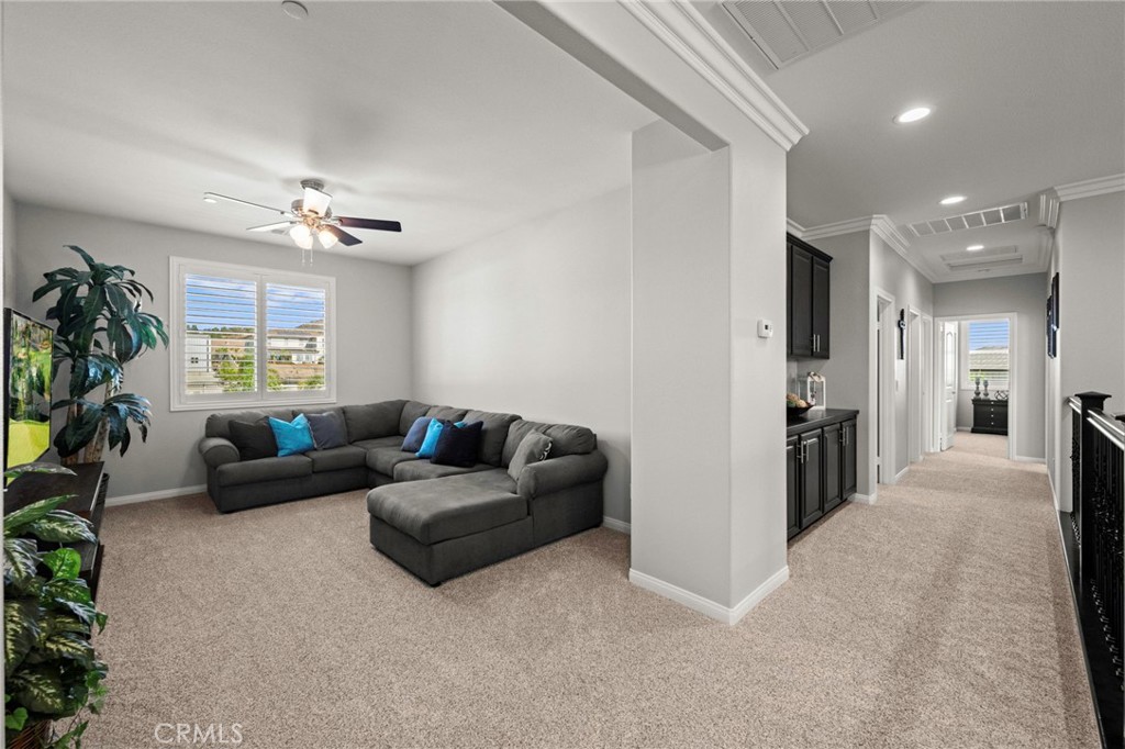 Riverside, California, 92504, United States, 6 Bedrooms Bedrooms, ,4 BathroomsBathrooms,Residential,Active,2028544
