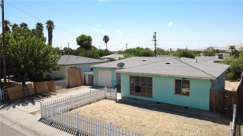 740 E Monterey