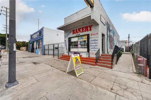 Photo of 3040 Wabash Avenue, Los Angeles, CA 90063 (MLS # CV26139254)