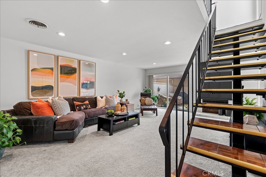 21282 Wavecrest Circle