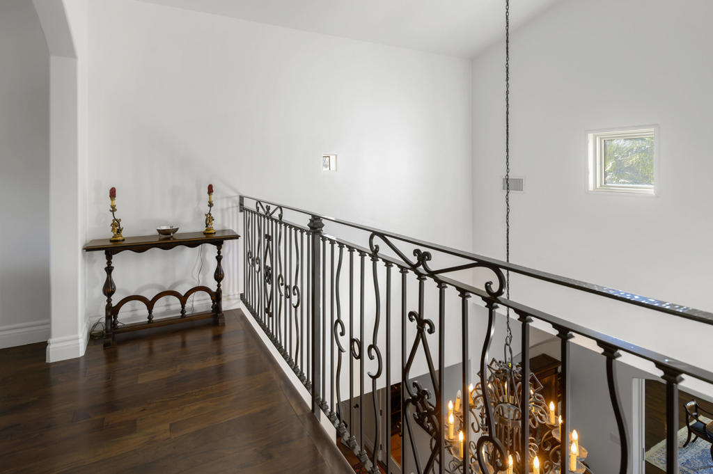 Vista Santa Rosa - Residential