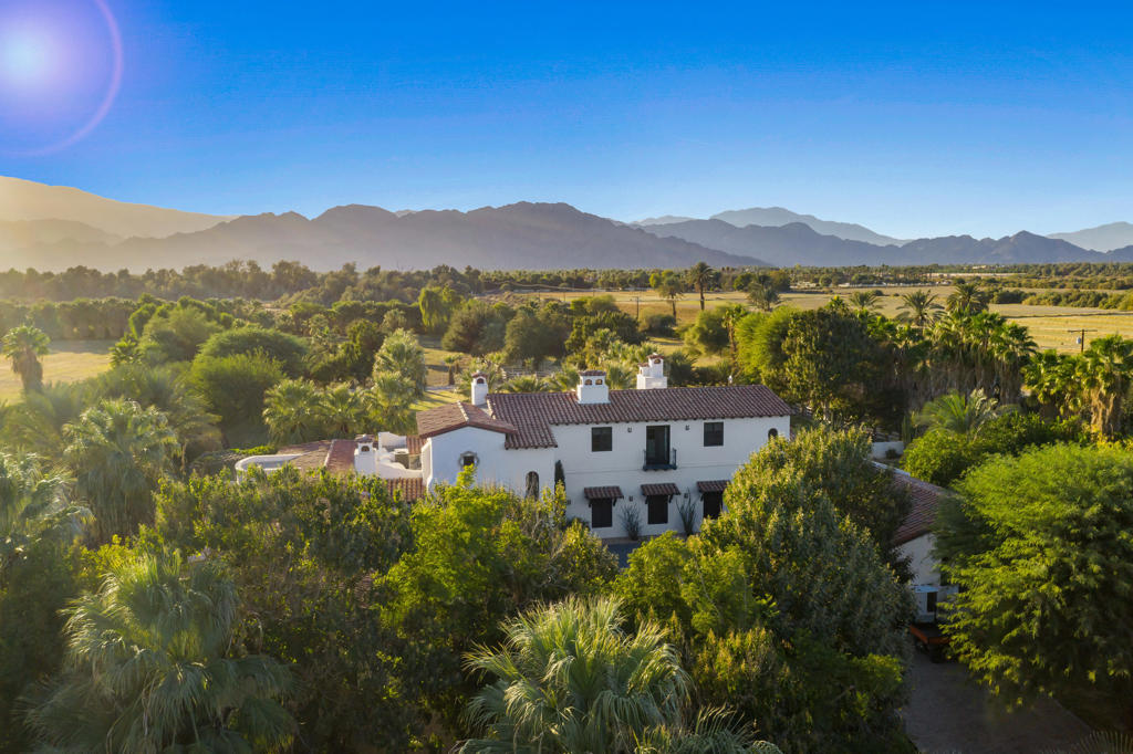 Vista Santa Rosa - Residential