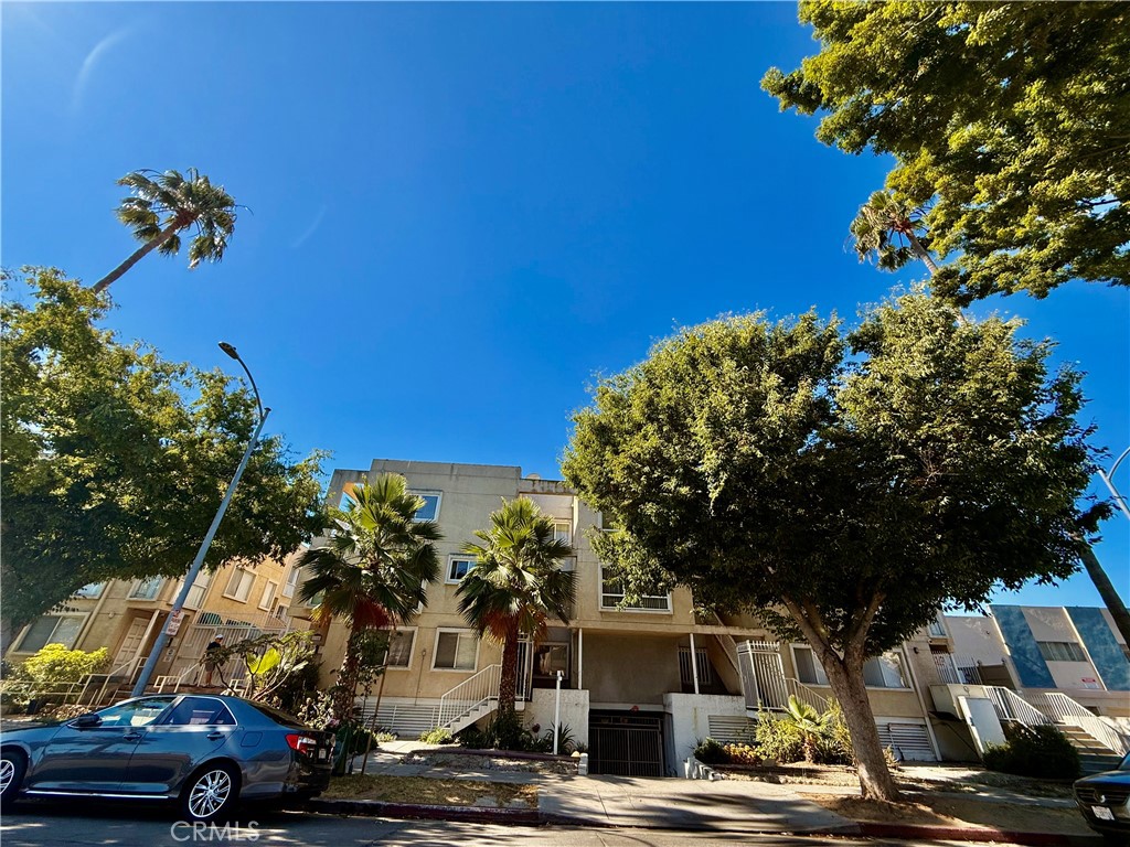 116 W Maple Street 18