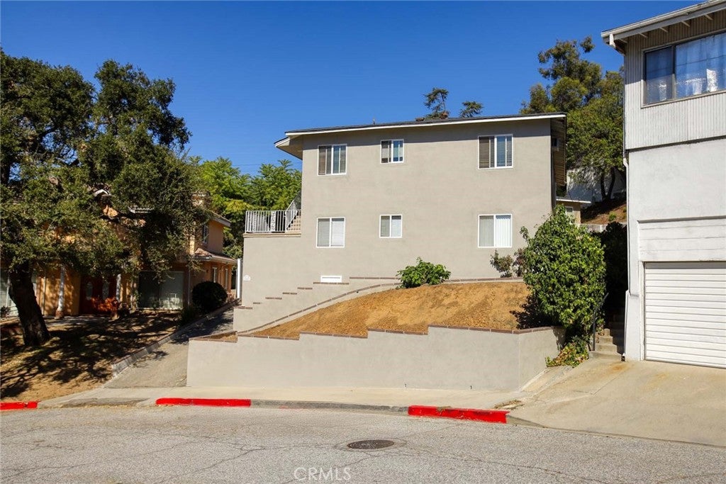 1817 Verdugo Loma