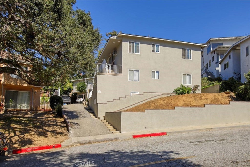 1817 Verdugo Loma