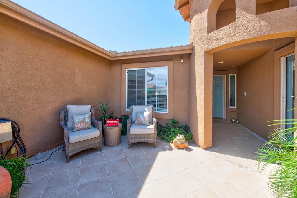81129 La Reina Circle