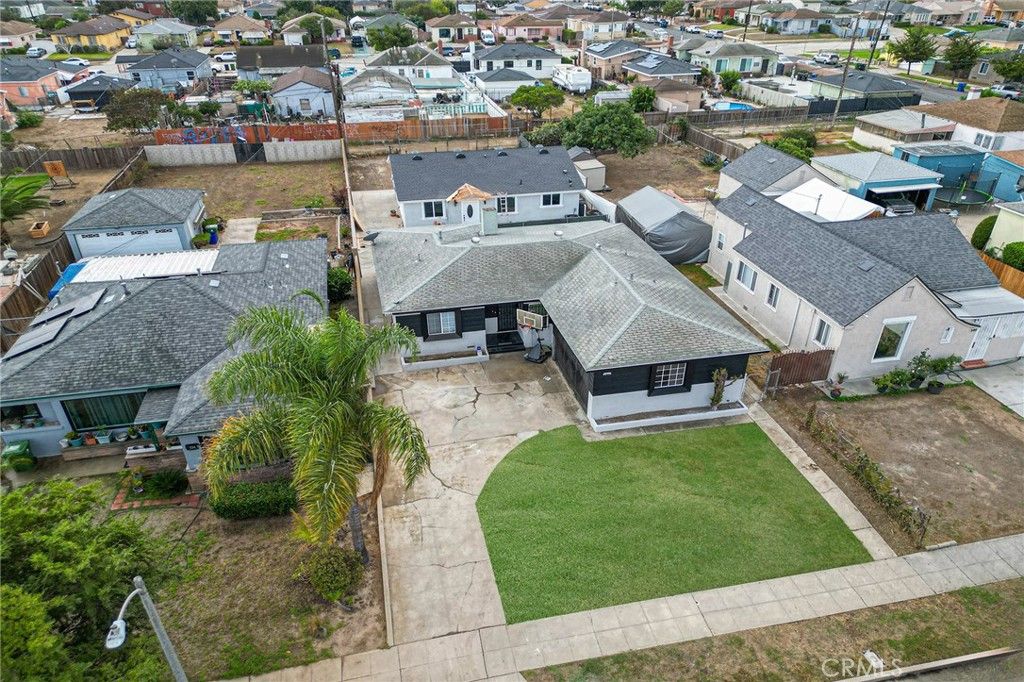 Photo of 540 W 118th Street, Los Angeles, CA 90044 (MLS # IG26061766)