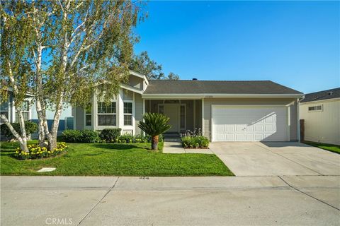 Photo of 20208 Northcliff Drive, Canyon Country, CA 91351 (MLS # SR25232692)