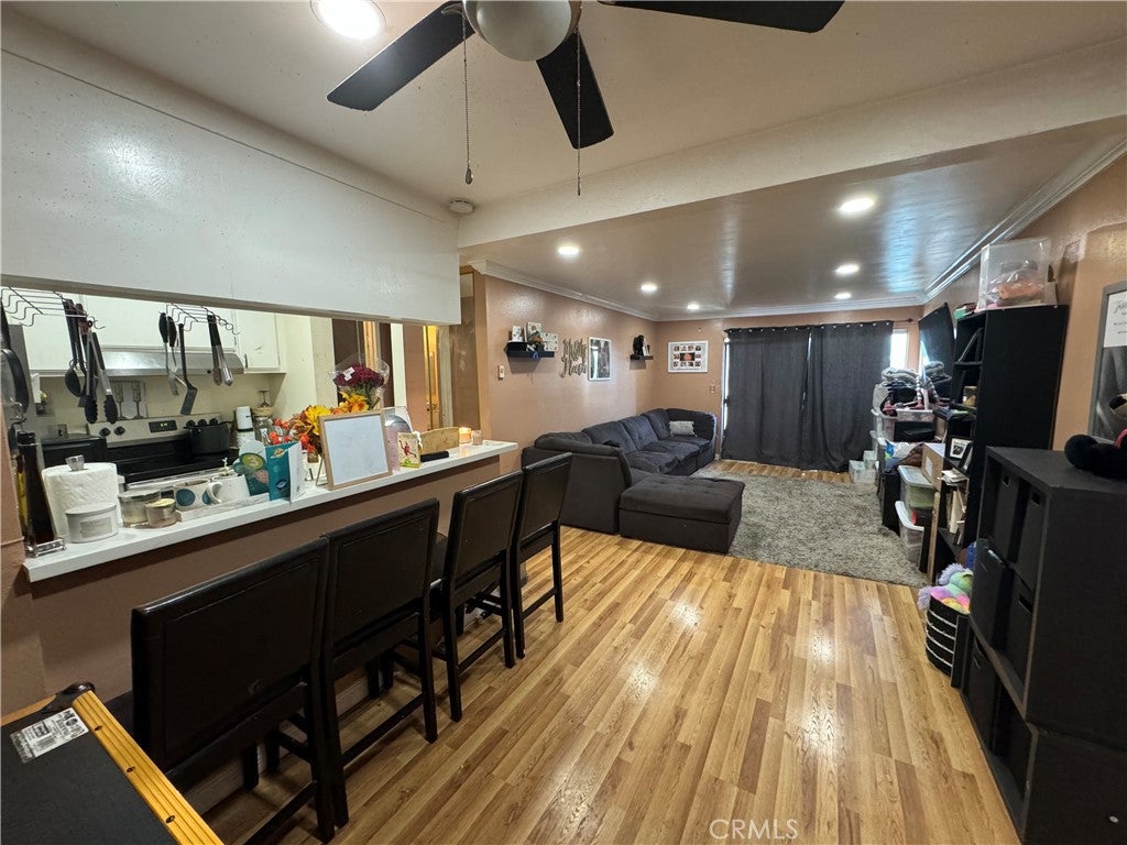 550 W Regent 342