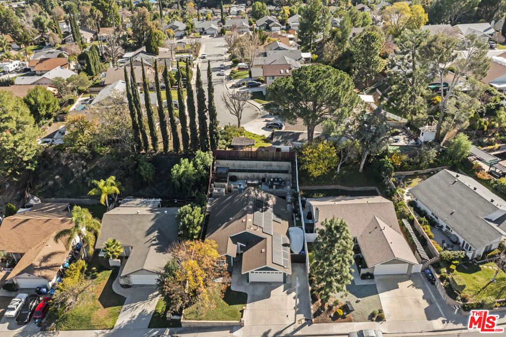 Photo of 27558 Pamplico Drive, Valencia, CA 91354 (MLS # 26636461)