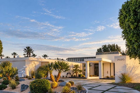 Photo of 71120 N Thunderbird Terrace, Rancho Mirage, CA 92270 (MLS # 219154677DA)